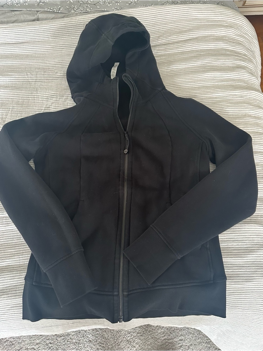 lululemon athletica Black Full-Zip Scuba Jacket - Women